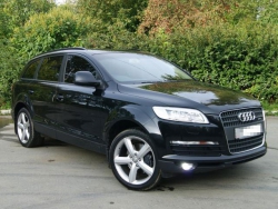 Audi Q7 (Черный)